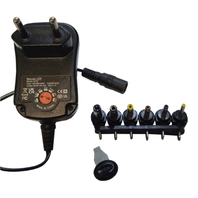 Mod. 3555-A. Alimentador regulable 3-12V 1500-1000mA