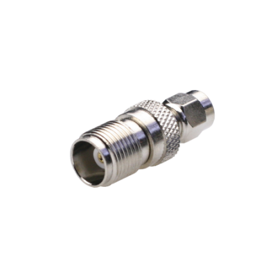 Mod. 1642. Adaptador SMA macho a TNC hembra